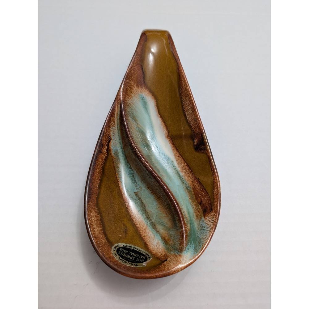 Dryden Hot‎ Springs National Park Crystal Quartz Ark Clay tear drop divided dish